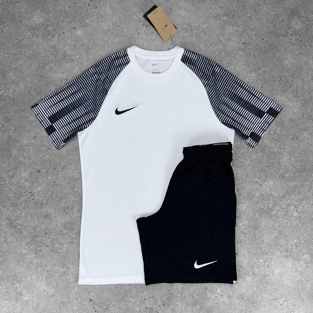 Nike academy strike t-shirt 'white/black'