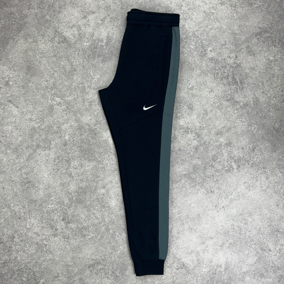 Nike NSW Sport fleece joggers 'black/grey'
