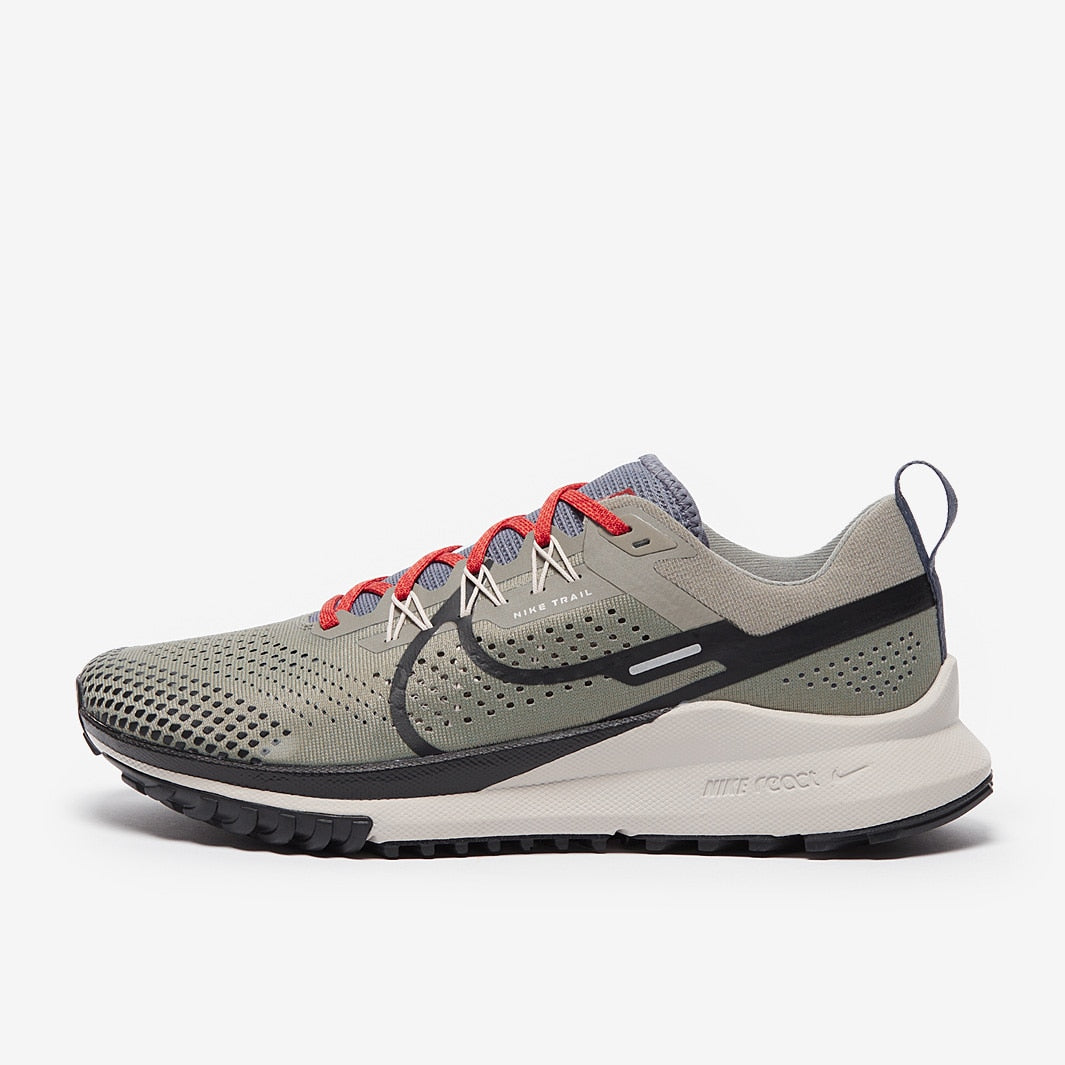 Nike React Pegasus Trail 4