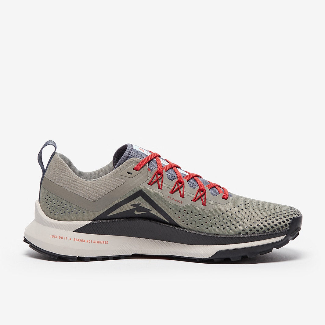 Nike React Pegasus Trail 4