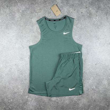 Nike miler vest short set 'clay green'