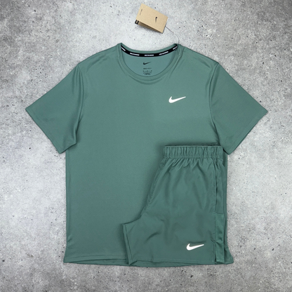 Nike windrunner miler challenger short tri-set 'clay green'
