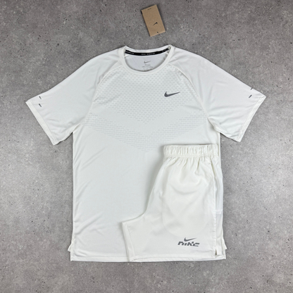 Nike stride t-shirt 'sail'