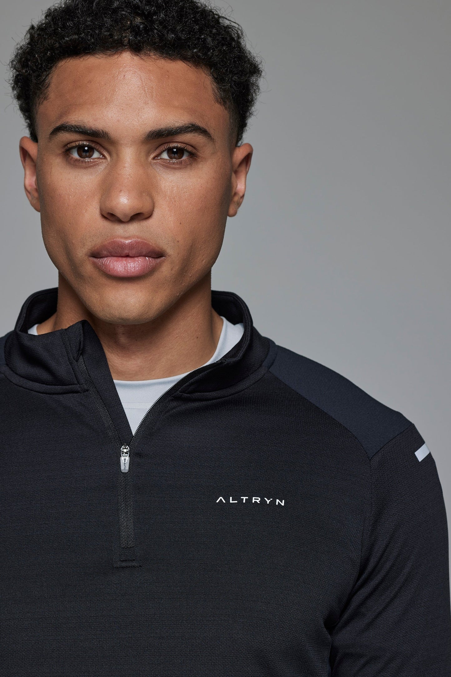 Altryn Pike Tech Quarter Zip Set 'Black'