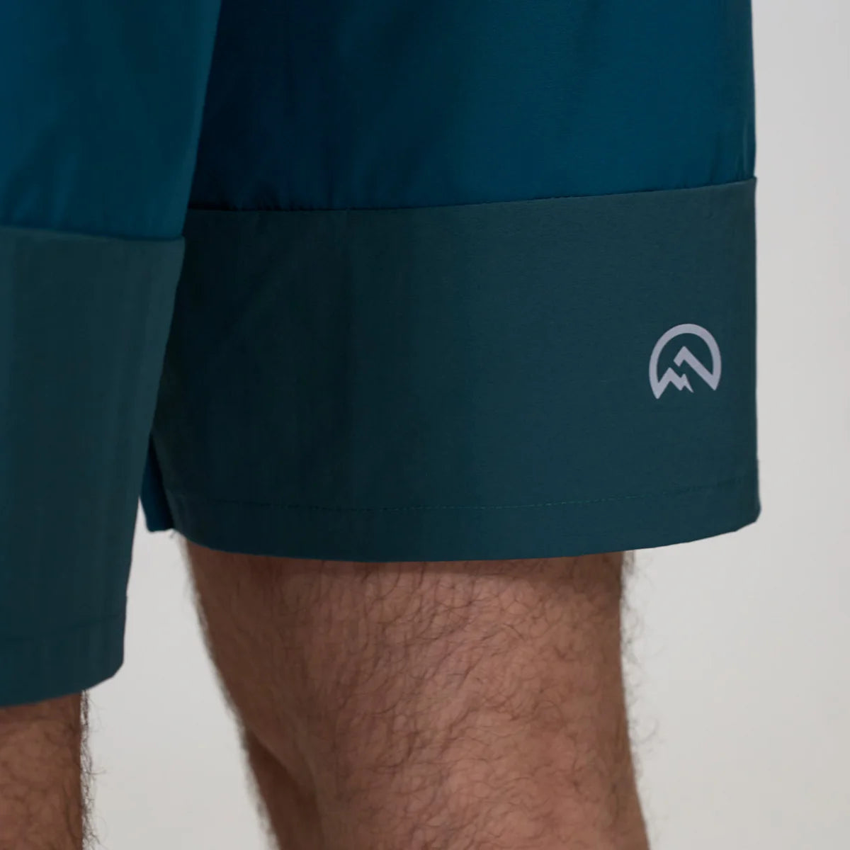 FLUX PERFORMANCE SHORTS - JUNGLE GREEN