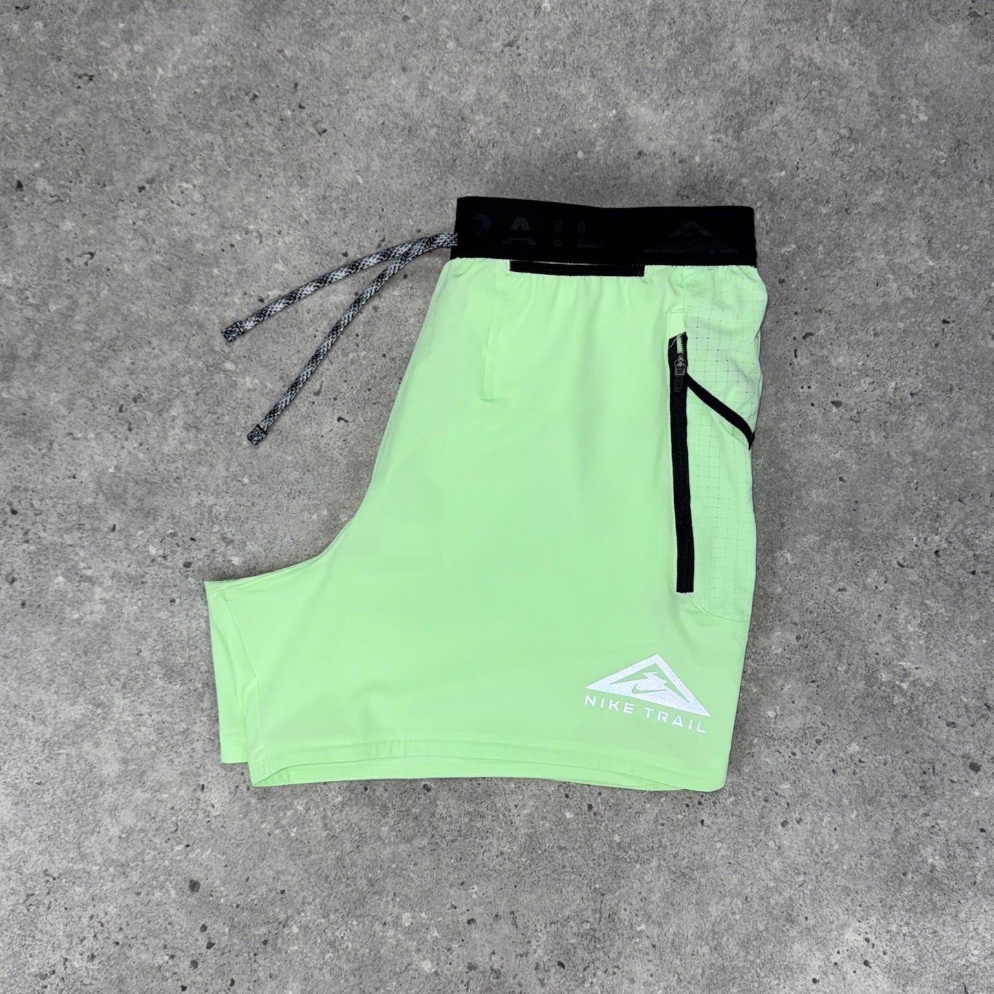Nike windrunner short set 'vapour green'