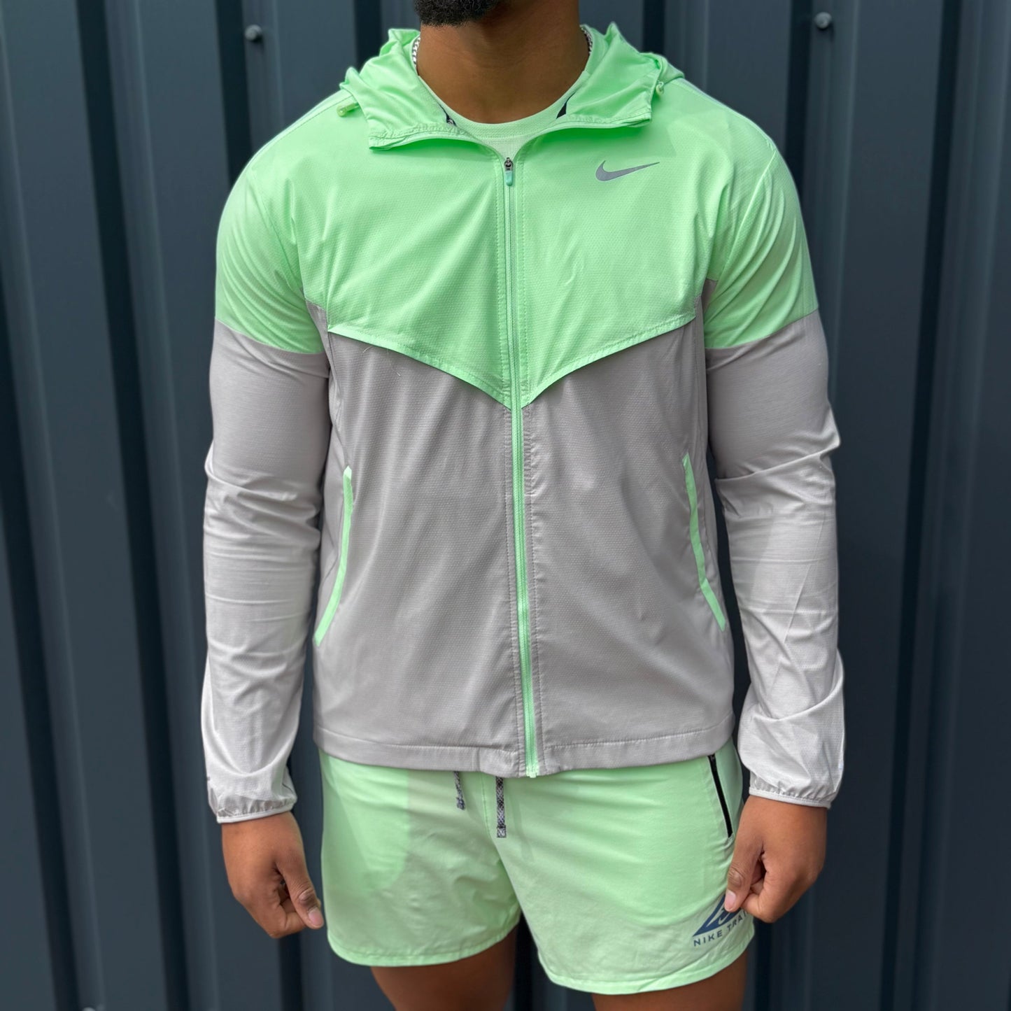 Nike windrunner miler short tri-set 'vapour green'